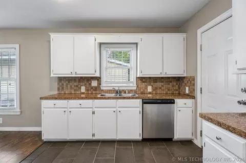 Kitchen - 3113 E 12th St, Tulsa, OK 74104 photo 1 of 3