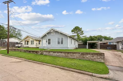 Exterior - 3113 E 12th St, Tulsa, OK 74104 photo 2 of 7