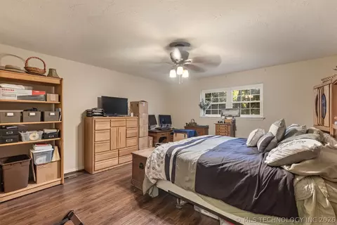 Bedroom - 7312 E 68th Pl, Tulsa, OK 74133 photo 1 of 7