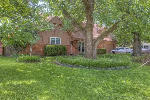 Exterior - 7312 E 68th Pl, Tulsa, OK 74133 photo 3 of 10