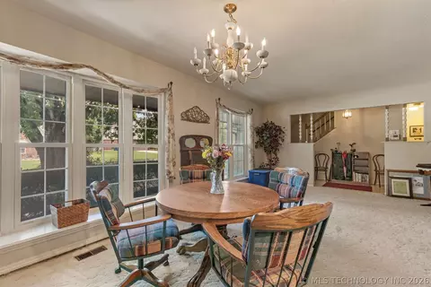 Dining - 7312 E 68th Pl, Tulsa, OK 74133 photo 4 of 6