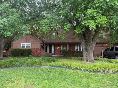 7312 E 68th Pl, Tulsa, OK 74133