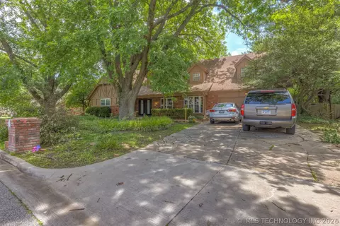 Exterior - 7312 E 68th Pl, Tulsa, OK 74133 photo 2 of 10
