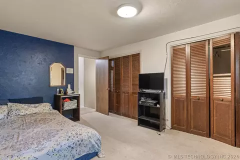 Bedroom - 7312 E 68th Pl, Tulsa, OK 74133 photo 5 of 7