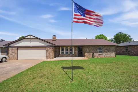 1511 S 11th, Kingfisher, OK 73750