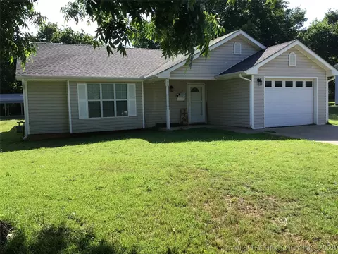 308 N 4th, Davis, OK 73030