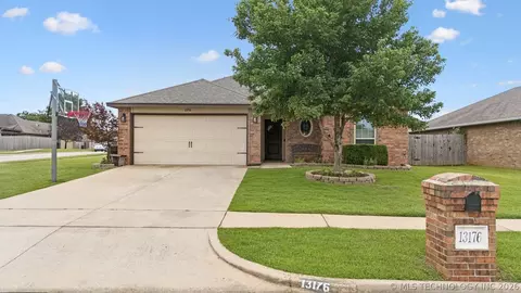 13176 E 133rd St N, Collinsville, OK 74021
