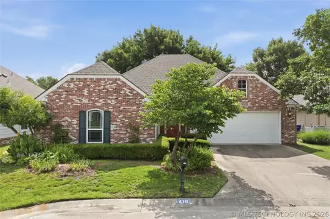 419 N Forest Ridge Blvd, Broken Arrow, OK 74014