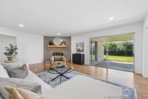Living - 3748 E 48th Pl, Tulsa, OK 74135 photo 4 of 5