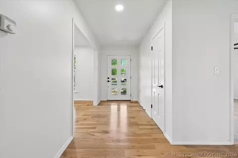 Entry Way - 3748 E 48th Pl, Tulsa, OK 74135 photo 1 of 1
