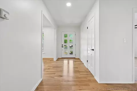 Entry Way - 3748 E 48th Pl, Tulsa, OK 74135 photo 1 of 1