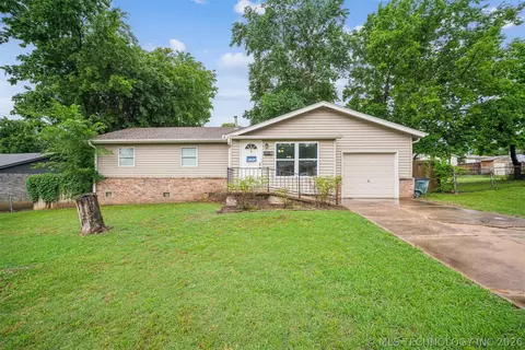 4 W 31st St, Sand Springs, OK 74063