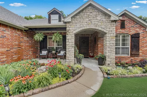 830 W 145th St S, Glenpool, OK 74033