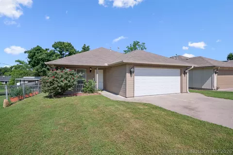 535 S Chickasaw Ave, Claremore, OK 74017