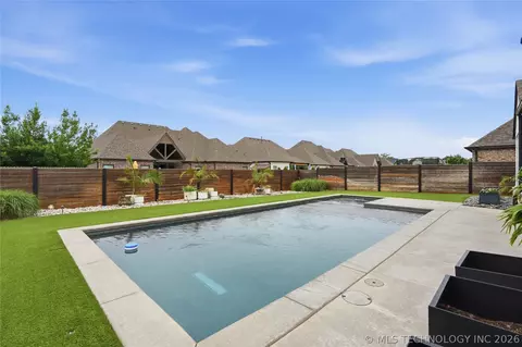 Exterior - 3732 E 115th Pl S, Tulsa, OK 74137 photo 4 of 11