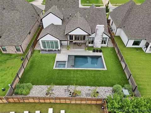 Exterior - 3732 E 115th Pl S, Tulsa, OK 74137 photo 8 of 11
