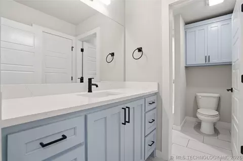 Bath - 3732 E 115th Pl S, Tulsa, OK 74137 photo 8 of 10