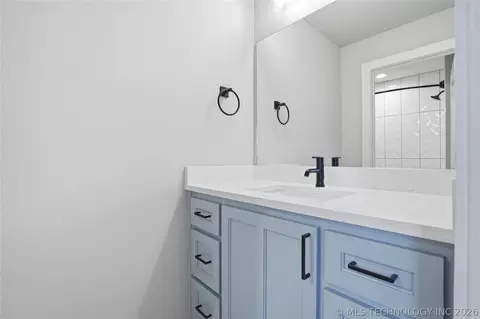 Bath - 3732 E 115th Pl S, Tulsa, OK 74137 photo 10 of 10