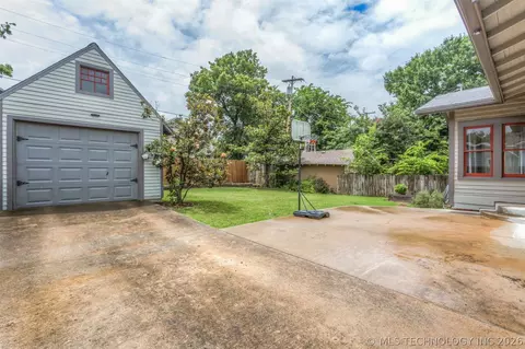 1832 E 16th Pl, Tulsa, OK 74104 photo 41