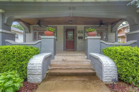 1832 E 16th Pl, Tulsa, OK 74104 photo 4