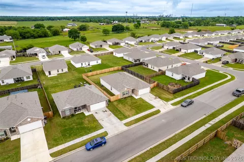 View/Area - 23317 E 114th St S, Broken Arrow, OK 74014 photo 8 of 11