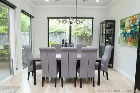 Dining - 3131 E 26th Pl, Tulsa, OK 74114 photo 1 of 1