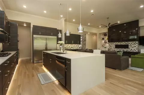 Kitchen - 3131 E 26th Pl, Tulsa, OK 74114 photo 5 of 10