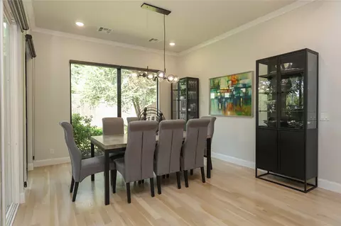 Dining - 3131 E 26th Pl, Tulsa, OK 74114 photo 2 of 2
