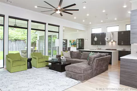 Living - 3131 E 26th Pl, Tulsa, OK 74114 photo 2 of 5