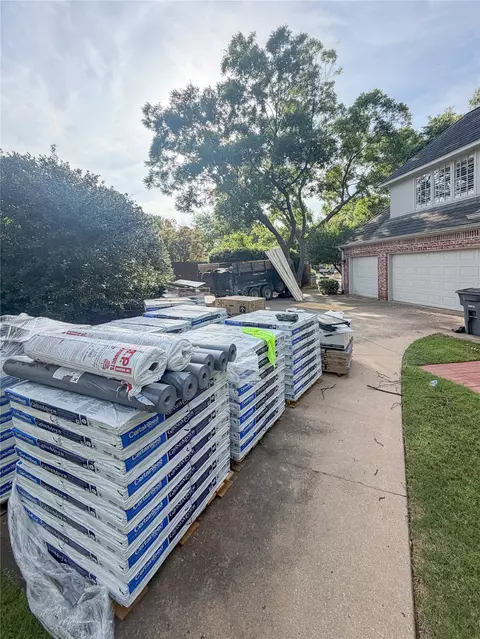 10106 S Maplewood Ave, Tulsa, OK 74137