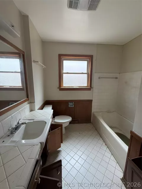 Bath - 8909 E 33rd Pl, Tulsa, OK 74145 photo 1 of 2