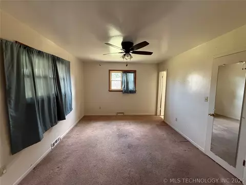 Bedroom - 8909 E 33rd Pl, Tulsa, OK 74145 photo 1 of 3