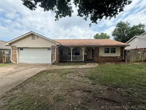 8909 E 33rd Pl, Tulsa, OK 74145