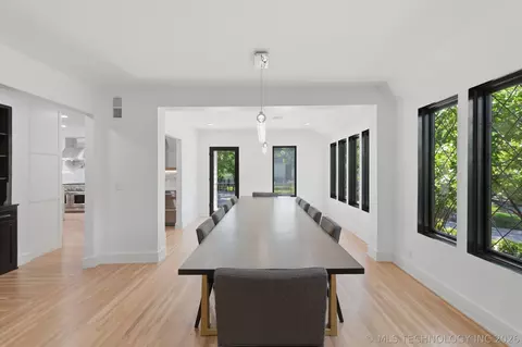 Dining - 1708 E 30th St, Tulsa, OK 74114 photo 3 of 5