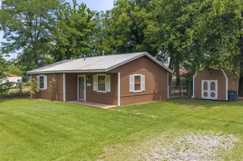 304 W Louisiana St, Durant, OK 74701