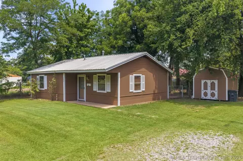304 W Louisiana St, Durant, OK 74701