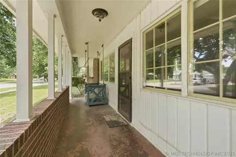 Exterior - 1708 E 60th Pl, Tulsa, OK 74105 photo 2 of 6
