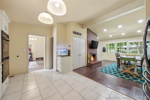Entry Way - 1708 E 60th Pl, Tulsa, OK 74105 photo 2 of 2