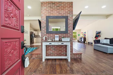 Entry Way - 1708 E 60th Pl, Tulsa, OK 74105 photo 1 of 2
