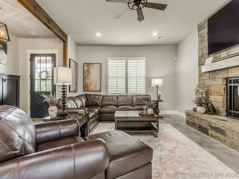 135 Dixie Cv, Eufaula, OK 74432 photo 12