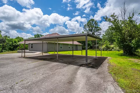Exterior - 800 SE County Rd, Ada, OK 74820 photo 4 of 6