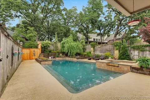 Exterior - 2917 E 68th St, Tulsa, OK 74136 photo 17 of 19