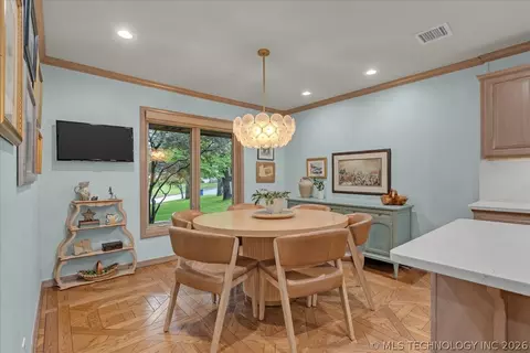 Dining - 2917 E 68th St, Tulsa, OK 74136 photo 1 of 3