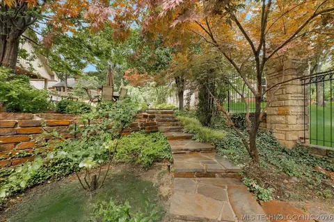 Exterior - 2917 E 68th St, Tulsa, OK 74136 photo 10 of 19