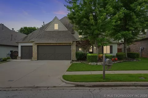 2708 E 140th Pl S, Bixby, OK 74008