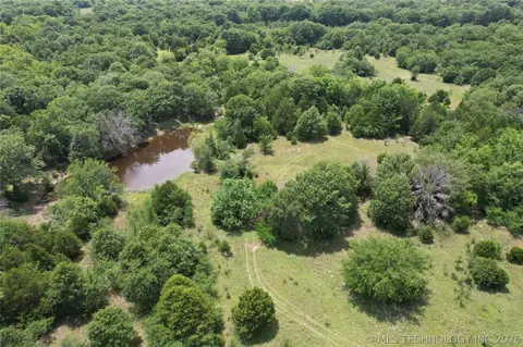 000 N 365 Rd, Holdenville, OK 74848