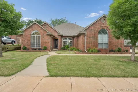 14305 Middleberry, Edmond, OK 73013