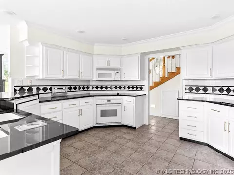 Kitchen - 311 Larsh, Ada, OK 74820 photo 2 of 2