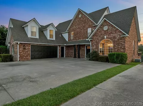 Exterior - 311 Larsh, Ada, OK 74820 photo 10 of 12