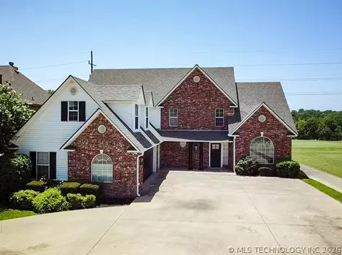 Exterior - 311 Larsh, Ada, OK 74820 photo 11 of 12